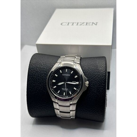 Citizen Paradigm BM7431-51L Silver Super Titanium Analog Eco-Drive Watch YAY15 - Picture 2 of 11